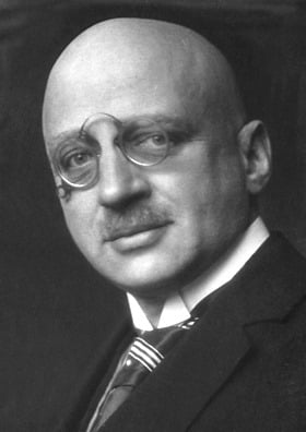 Una data di oggi: 2 Maggio 1915.